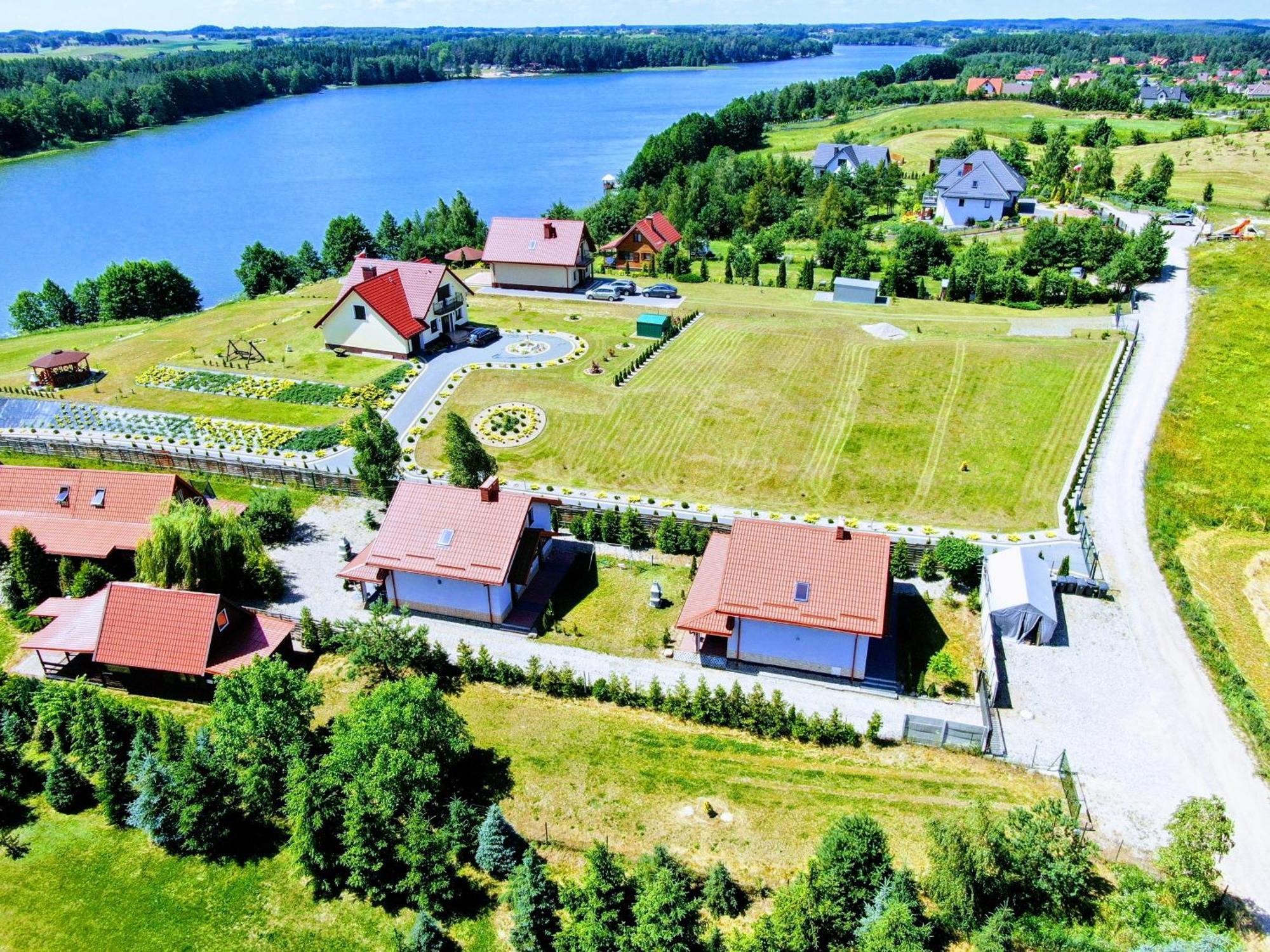 Apartamenty Jasmin I Lilia Jez. Sunowo Kolo Elku Chrzanowo Eksteriør billede