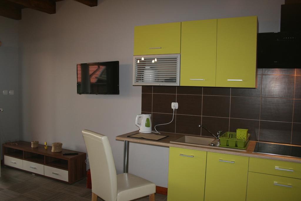 Apartamenty Jasmin I Lilia Jez. Sunowo Kolo Elku Chrzanowo Eksteriør billede